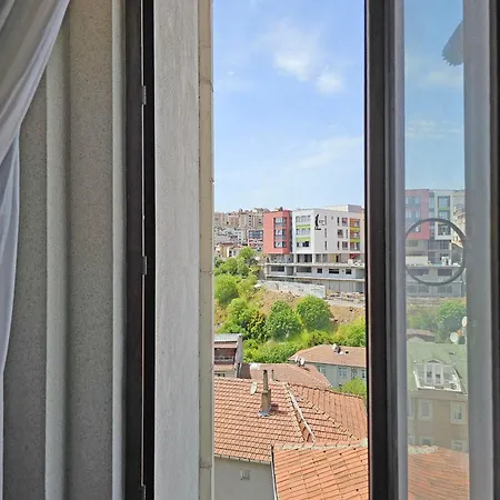 Excellent Pierre Loti Apartment Istanbul